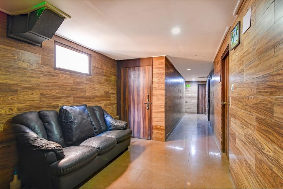 Lobby or reception, Seating area