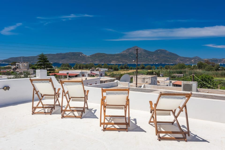View (from property/room), Balcony/Terrace, sunbed