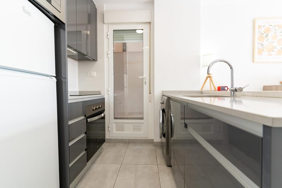 Kitchen or kitchenette, Communal kitchen