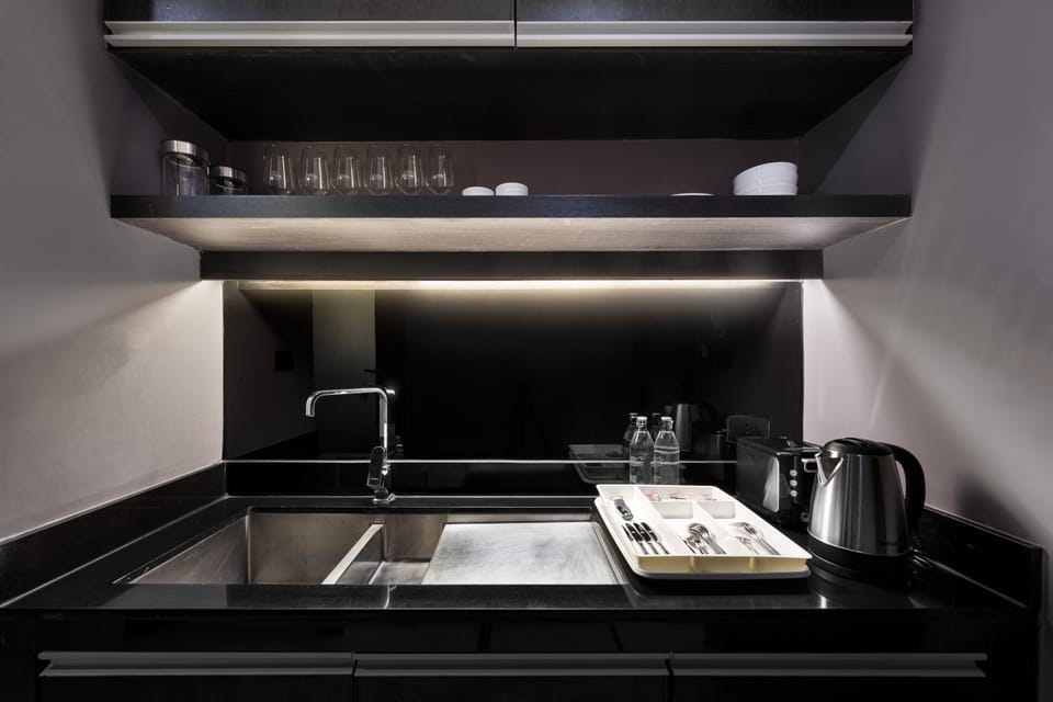 Kitchen or kitchenette