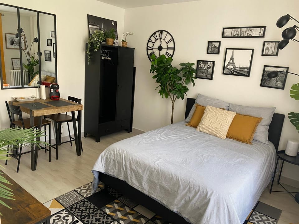 Emplacement exceptionnel et rare Paris Suresnes longchamp Apartment in Suresnes