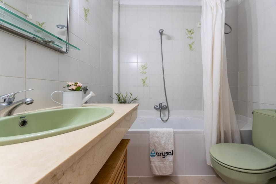Bathroom, Bath