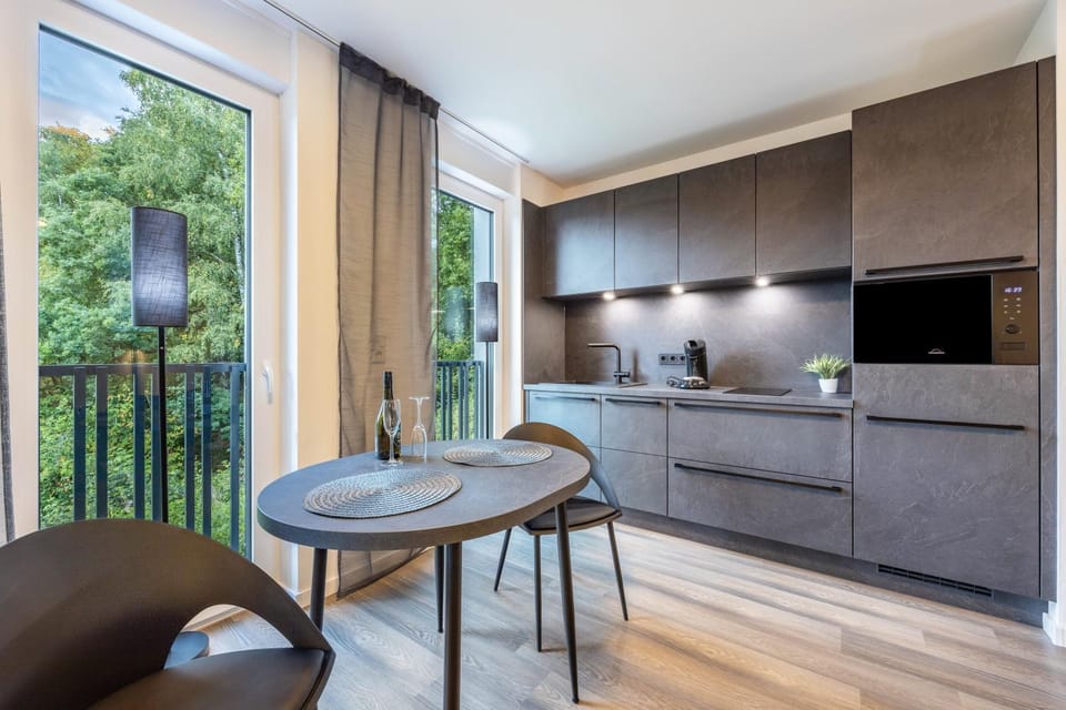 Kitchen or kitchenette, Living room