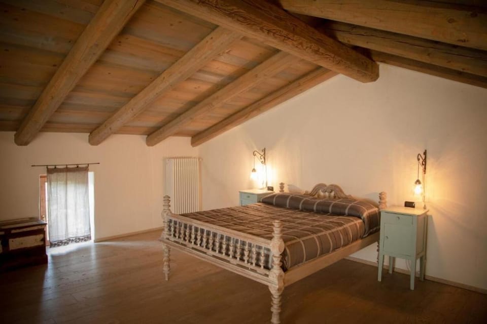 Property building, Living room, Bedroom