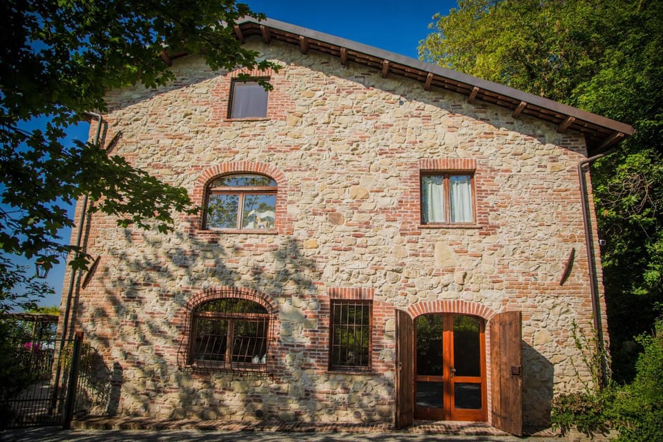Bathroom, Living room