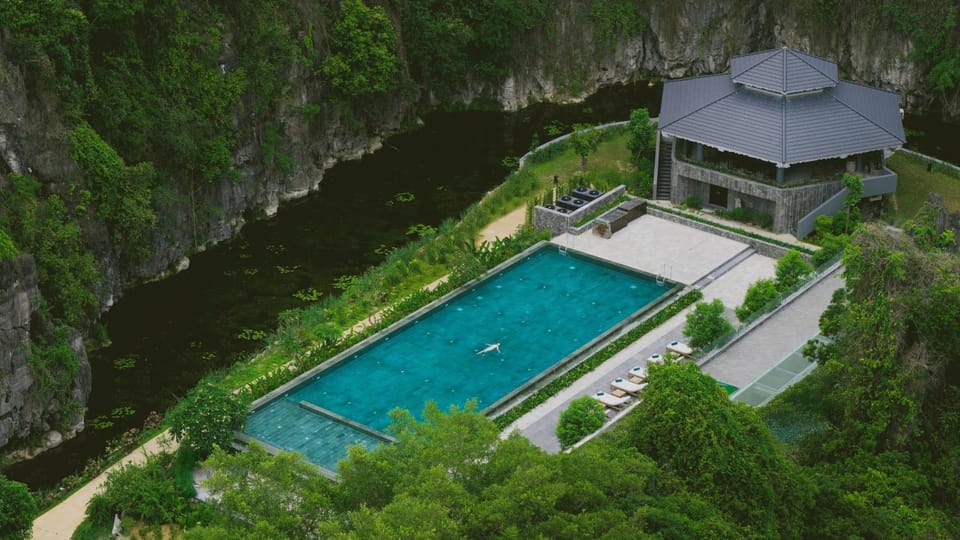 Spring, Day, Natural landscape, Bird's eye view, Pool view, Swimming pool, Swimming pool