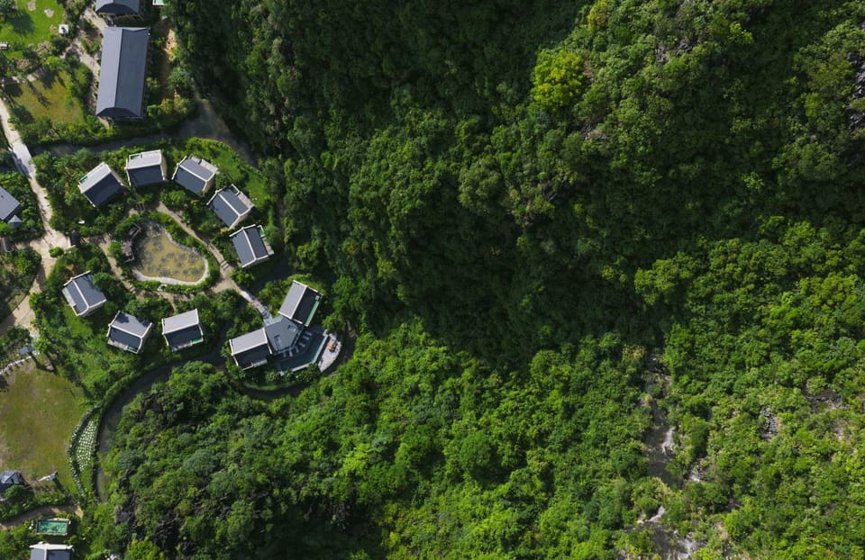 Nearby landmark, Spring, Day, Neighbourhood, Natural landscape, Bird's eye view