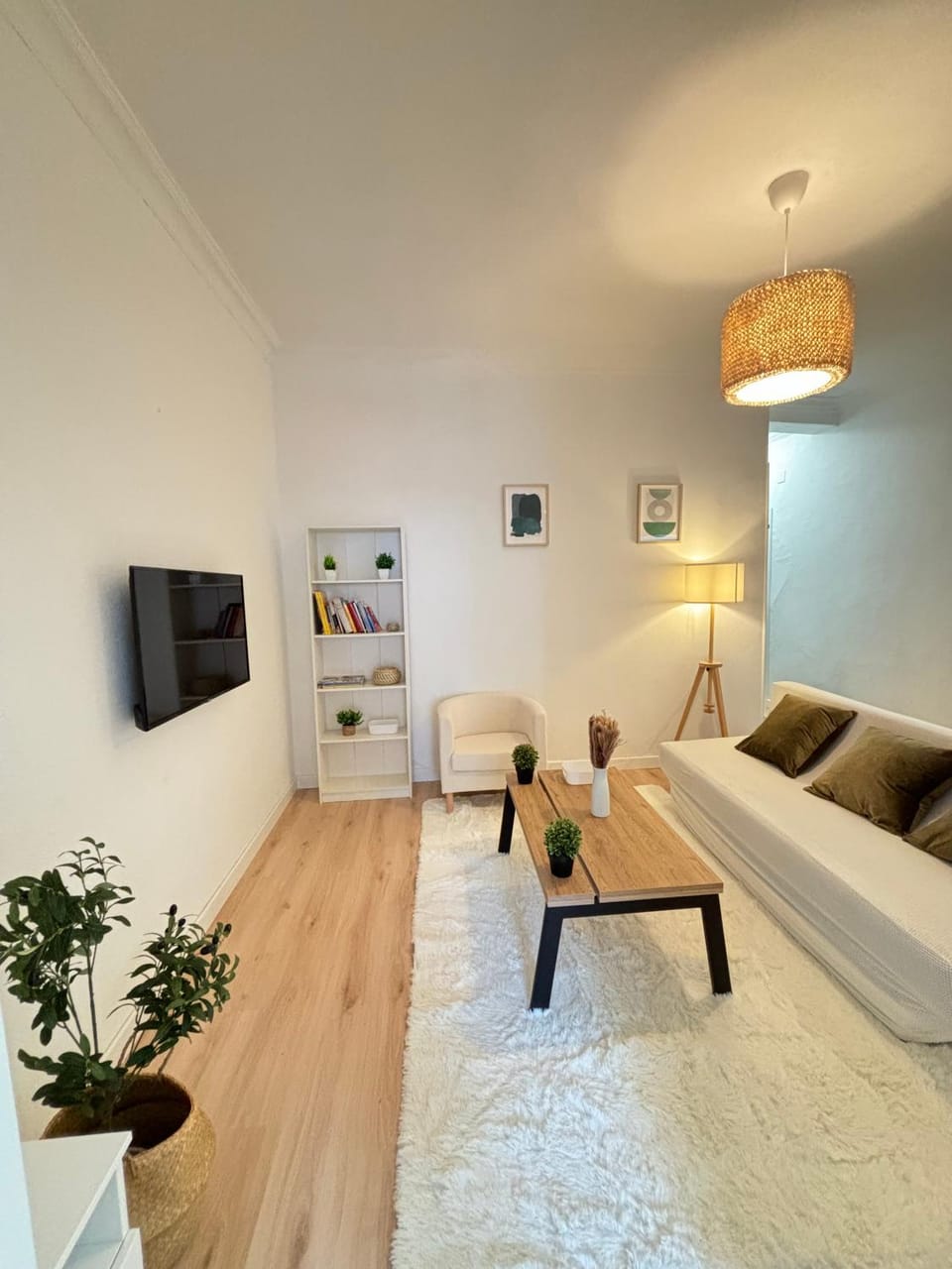 Communal lounge/ TV room, TV and multimedia, Living room, Seating area