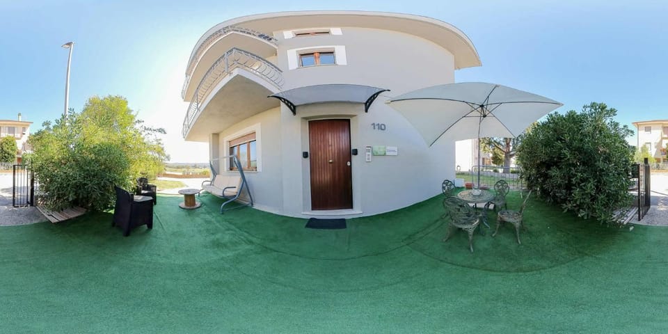 Property building, Patio, Spring, Day, Garden, Garden view