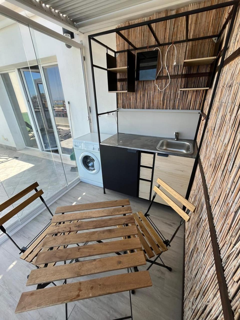 Kitchen or kitchenette, kitchen