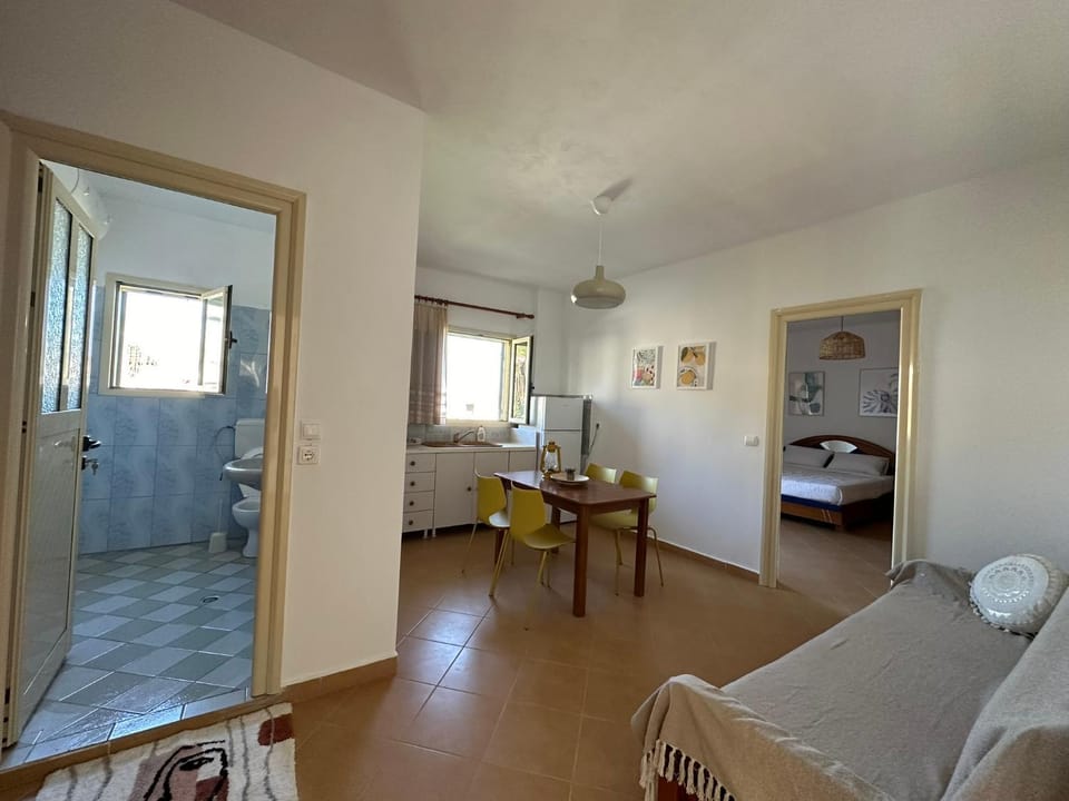Bathroom, Living room, Photo of the whole room, Seating area, Bedroom