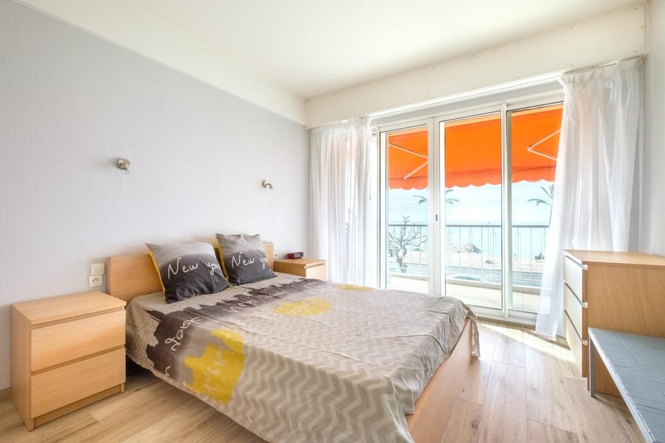 Property building, Living room, Bedroom