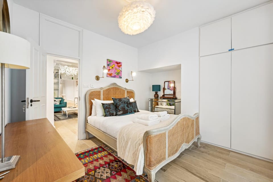 Bed, Bedroom