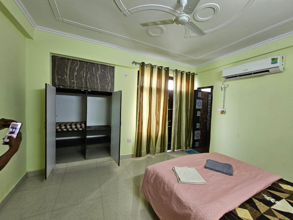6 BHK in Krishna Nagar Lucknow LKO6BHK 401l&402R Apartment in Lucknow