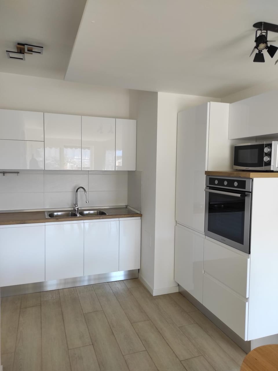 Kitchen or kitchenette, pet friendly