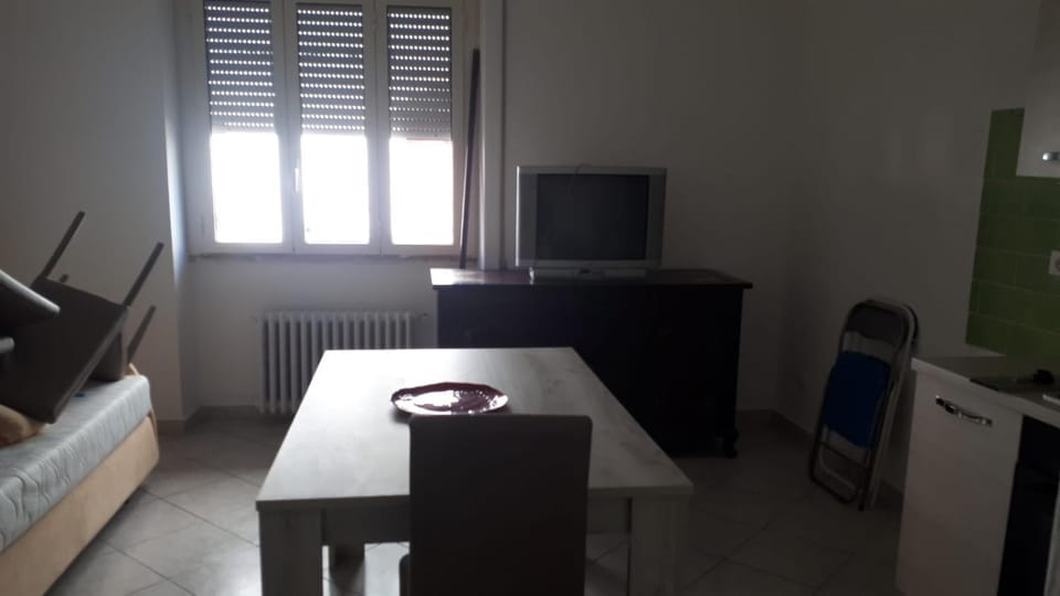 TV and multimedia, Kitchen or kitchenette, Dining area