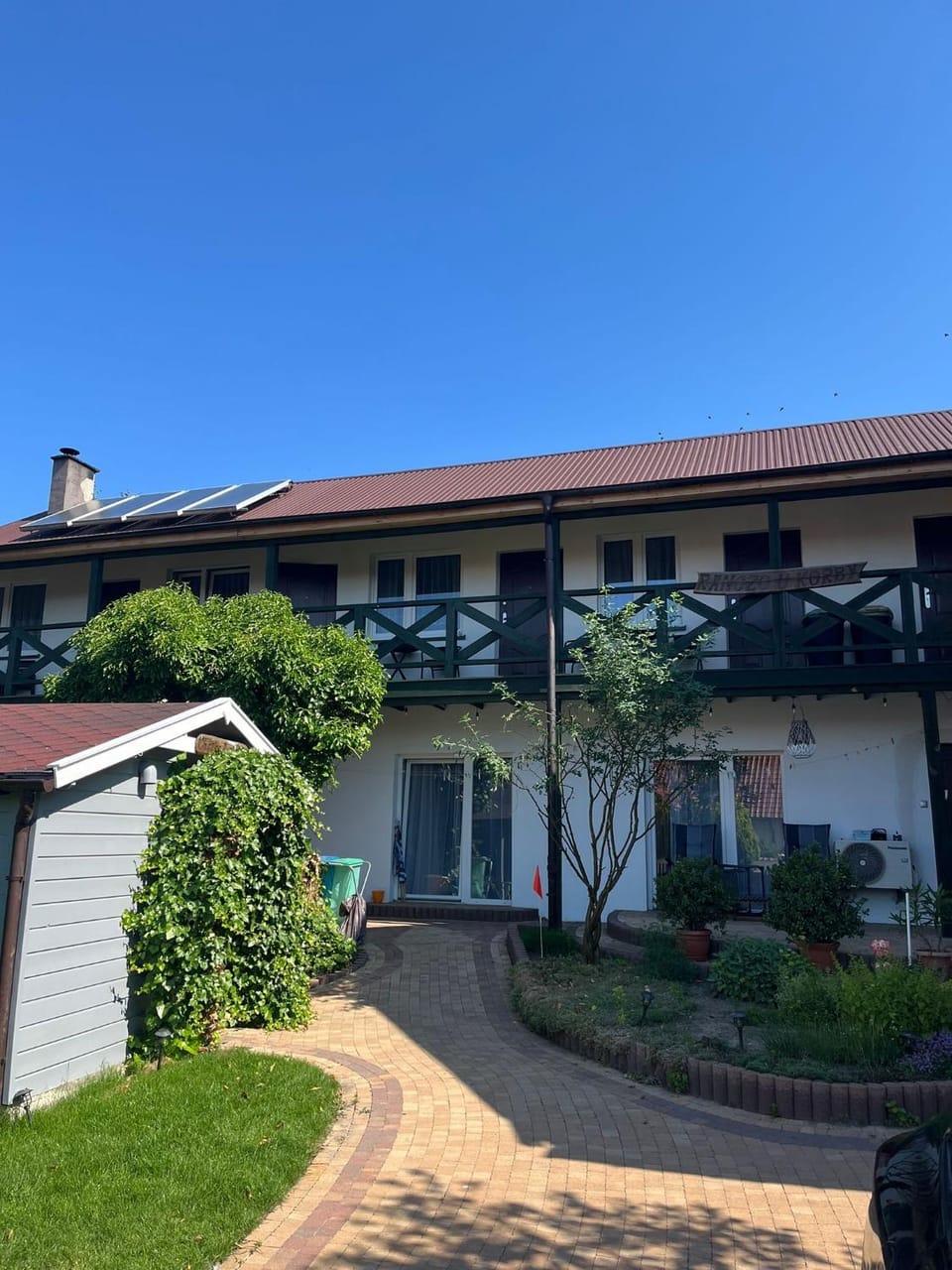 Property building, Day, Summer