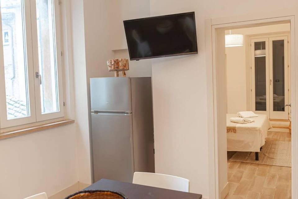 TV and multimedia, Photo of the whole room