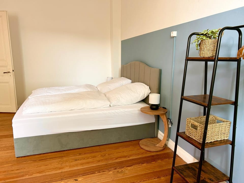 Living room, Bedroom