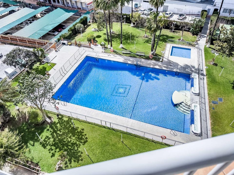 Pool view, Swimming pool