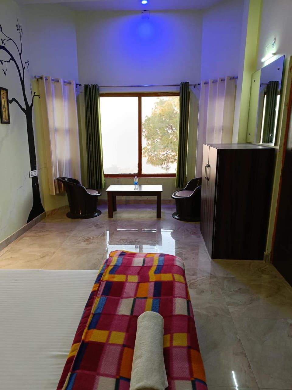 Photo of the whole room
