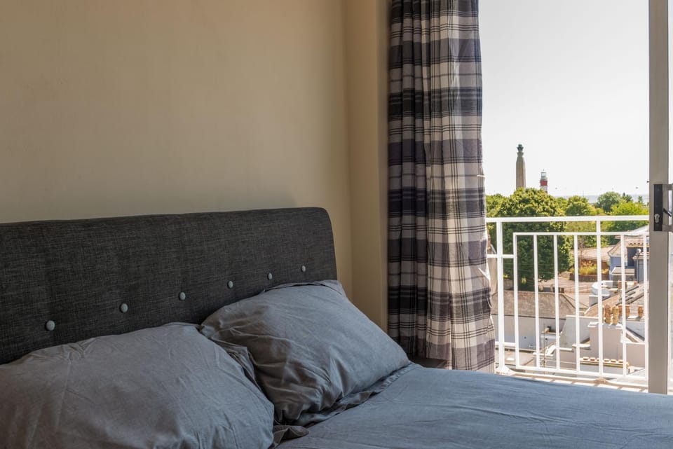 Opal Villas sea view apartment 1 Apartment in Plymouth