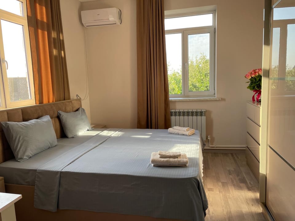 Ruz & Arian Zvartnots Airport Bed and Breakfast in Yerevan