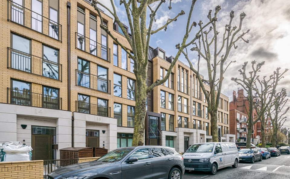 Property building, Day, Street view, Location