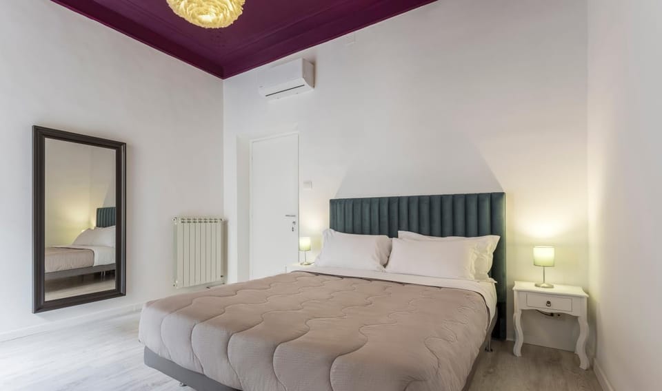 Bed, Photo of the whole room, Bedroom, internet, internet, air conditioner