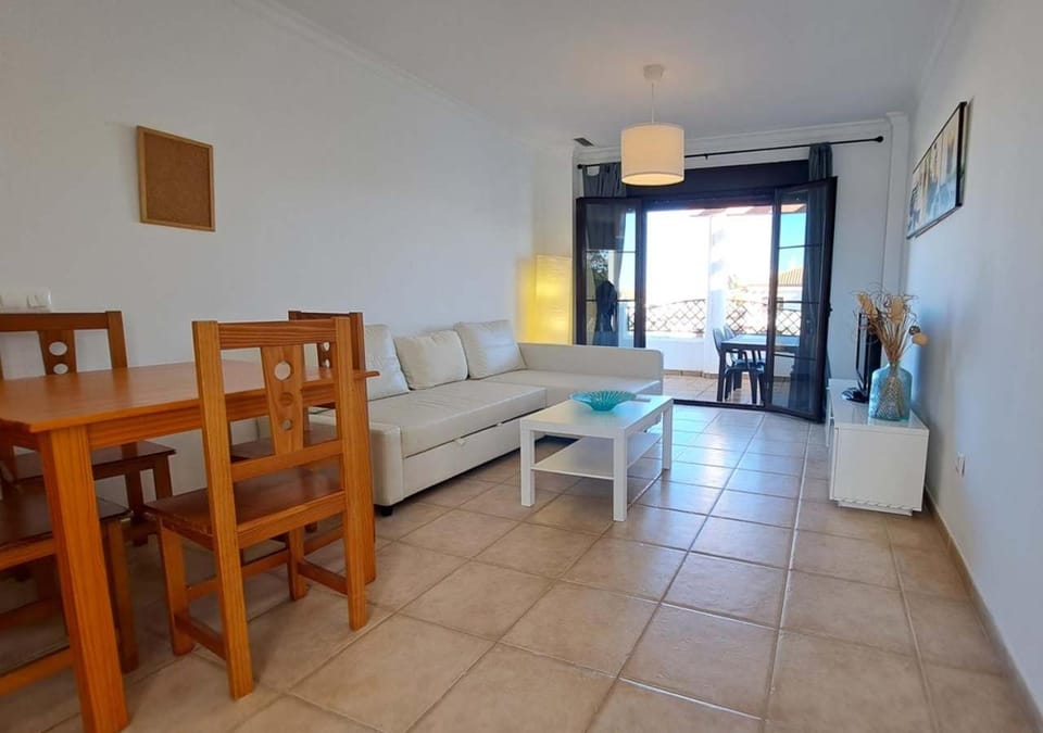 Lounge or bar, Dining area