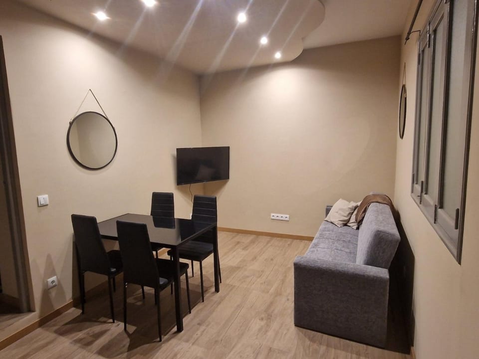 Communal lounge/ TV room, Living room, Seating area