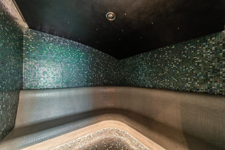 Steam room, Spa and wellness centre/facilities