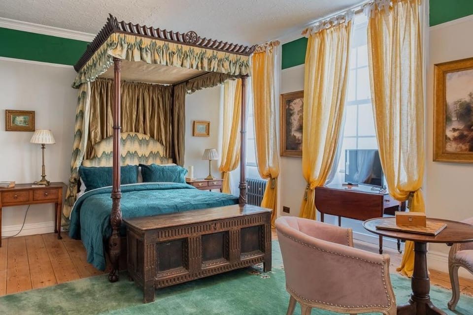Luxury Georgian Townhouse in heart of Norwich Sleeps 4 Apartment in Norwich