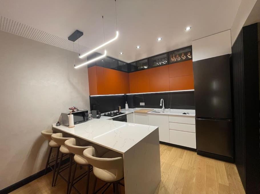 Boma Central Sunset View Apartment in Bucharest