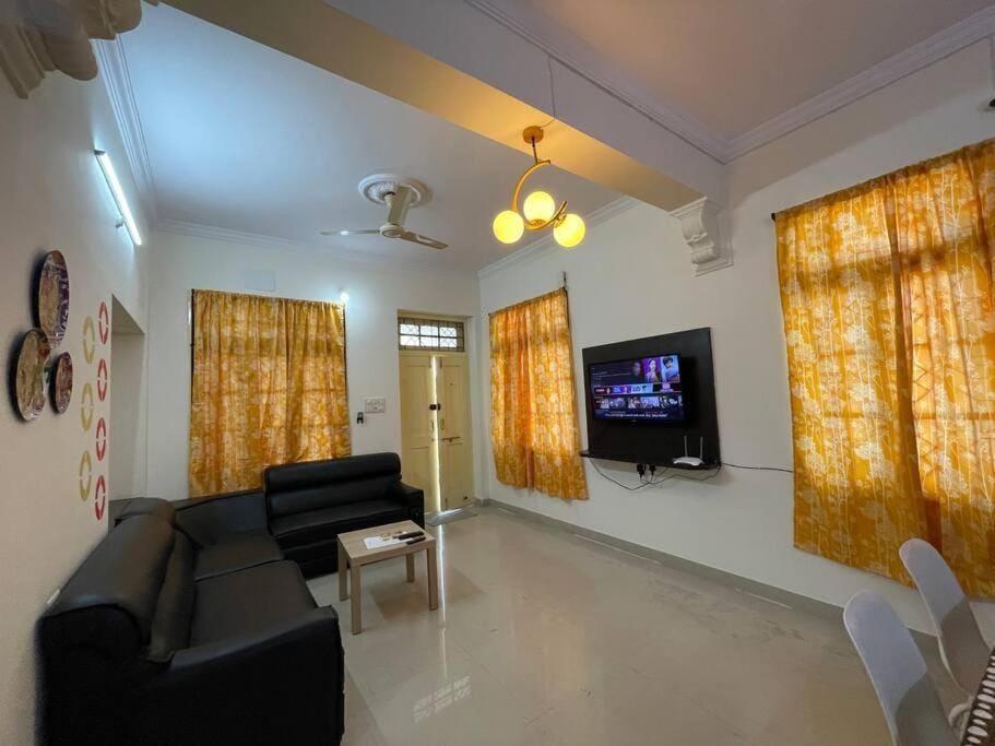 Lovely 2bhk near Hitech City Apartment in Hyderabad