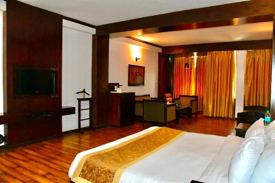 The Whispering Inn Resort and Bar (An Exotic Vintage Beauty ) Hotel in Manali