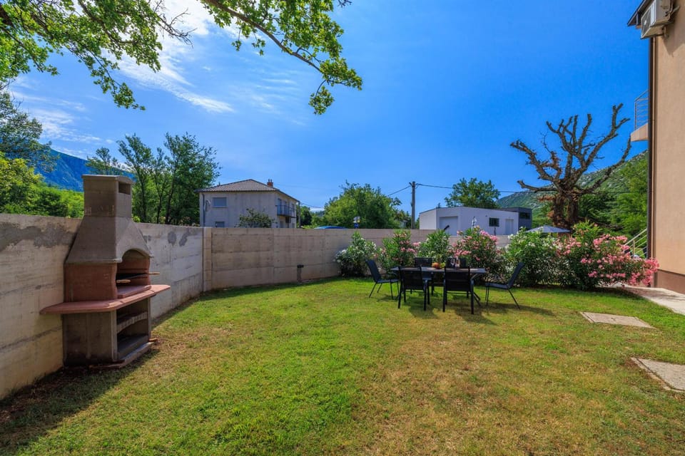 BBQ facilities, Balcony/Terrace
