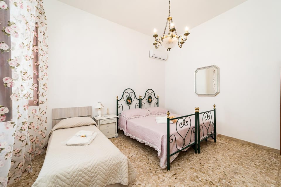 Villetta Iris by Vivimy House in Marina di Mancaversa-Giannelli