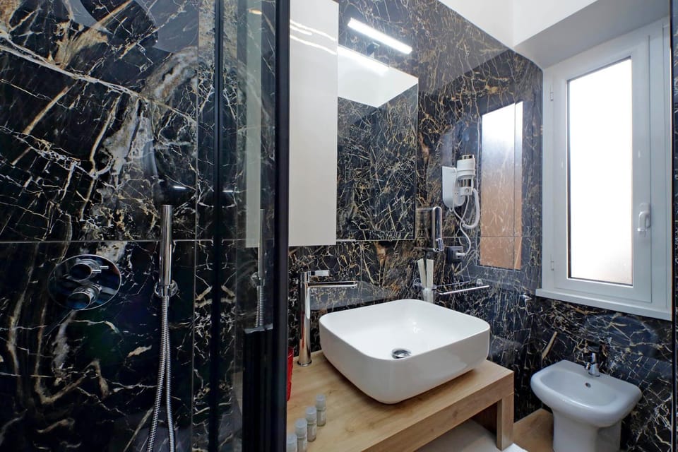 Misa Guest House San Lorenzo Bed and Breakfast in Rome