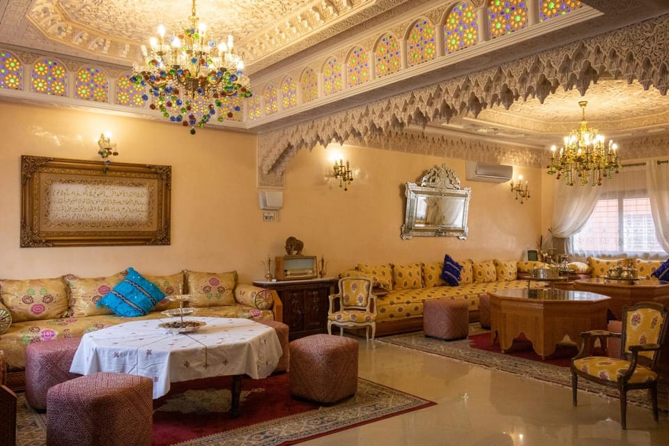 Restaurant/places to eat, Restaurant/places to eat