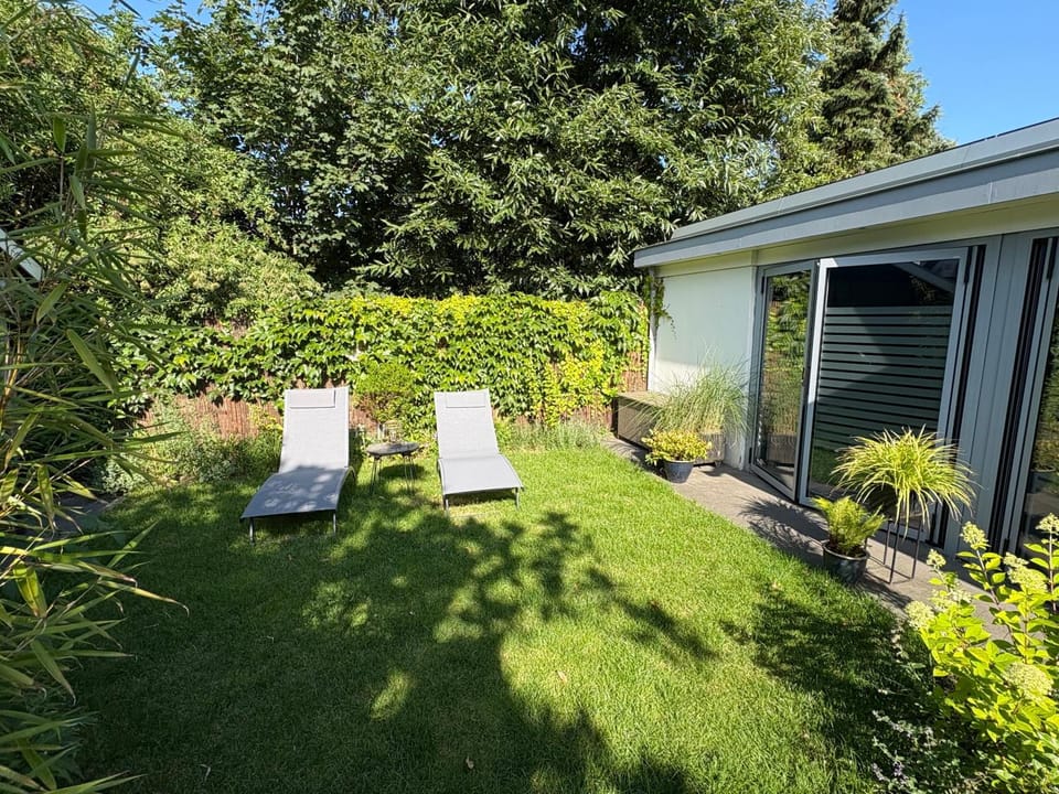 Day, Garden, Garden, Balcony/Terrace, Garden view, sunbed