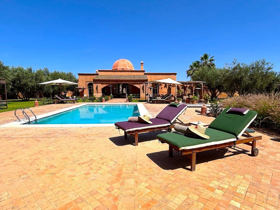 Property building, Day, Natural landscape, Garden, Garden view, Pool view, Swimming pool, sunbed