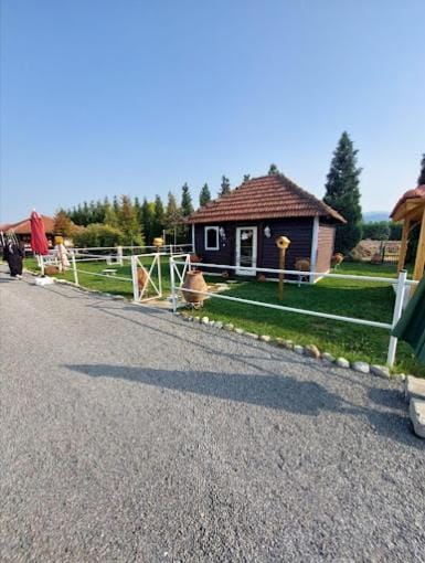 Neighbourhood, Natural landscape