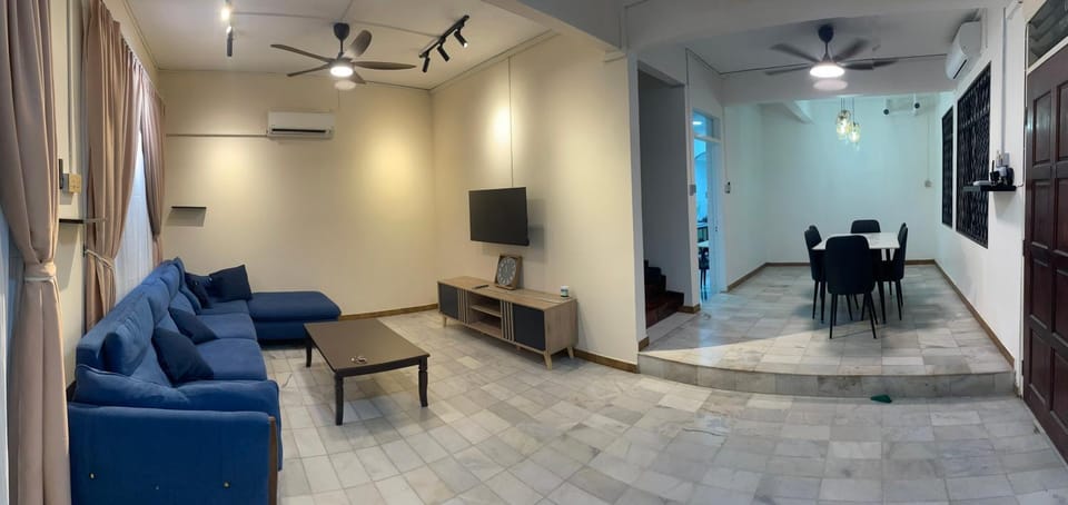 TV and multimedia, Living room, Seating area, fireplace