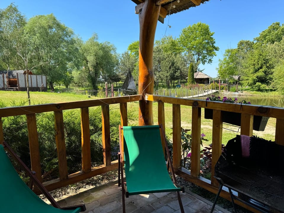 Patio, Spring, Day, Natural landscape, Garden, View (from property/room), Balcony/Terrace, Garden view