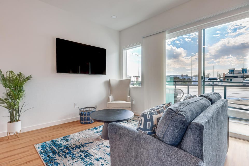 Pet-Friendly New Braunfels Condo with Shared Pool! Apartment in New Braunfels