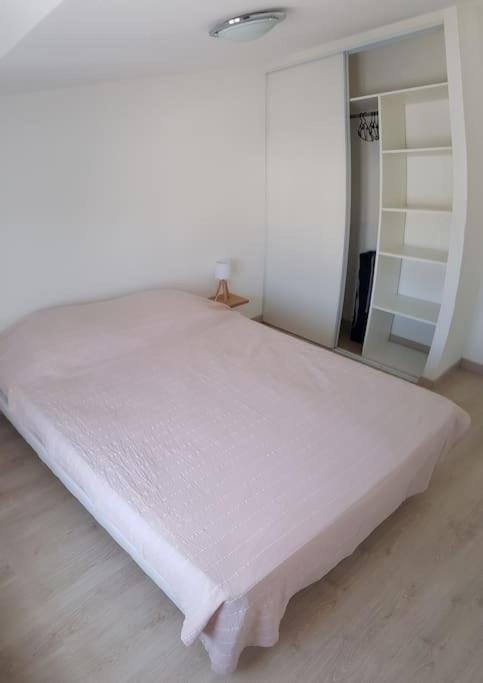 Bed, Bedroom, wardrobe