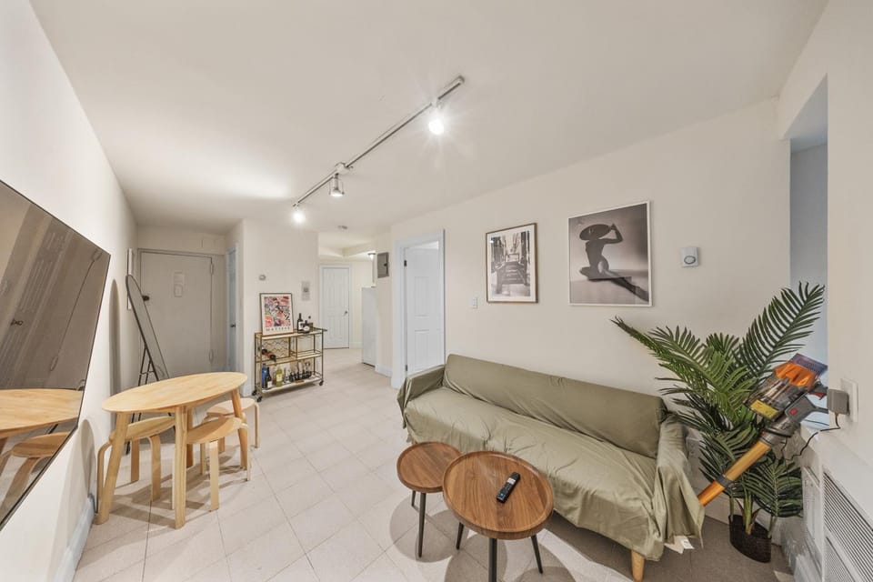 Oasis Apartment in the Heart of Union Square Downtown Manhattan Apartment in East Village