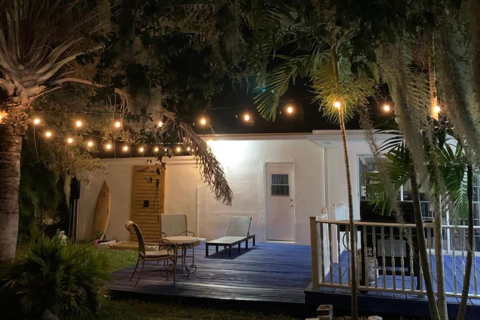 Patio, Night