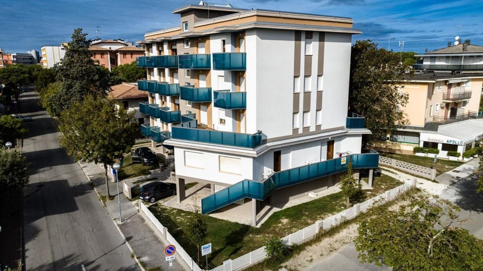 Flat in building with lift 250 m from the sea Apartment in Bibione